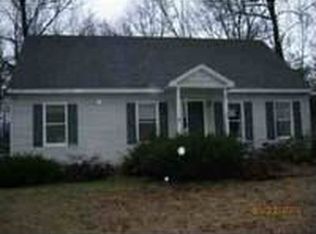 5 Goldfinch Rd, Queensbury, NY 12804