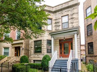 1043 W Dakin St #1A, Chicago, IL 60613