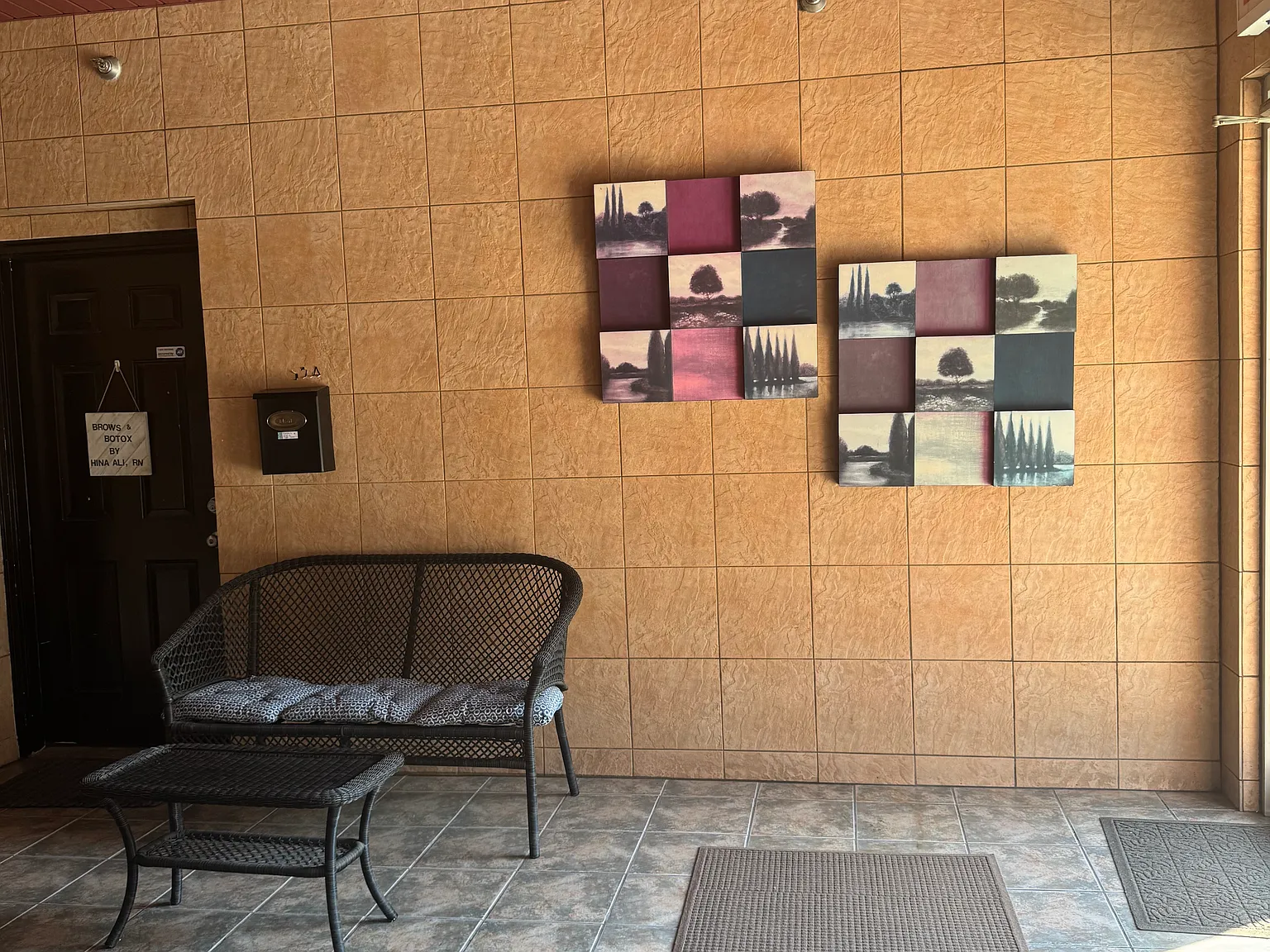 3 bed, 2.5 bath, 2100 sqft, $3,750 — Photo 2