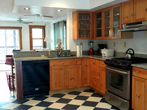 2nd image of 322 W Ashley Ave