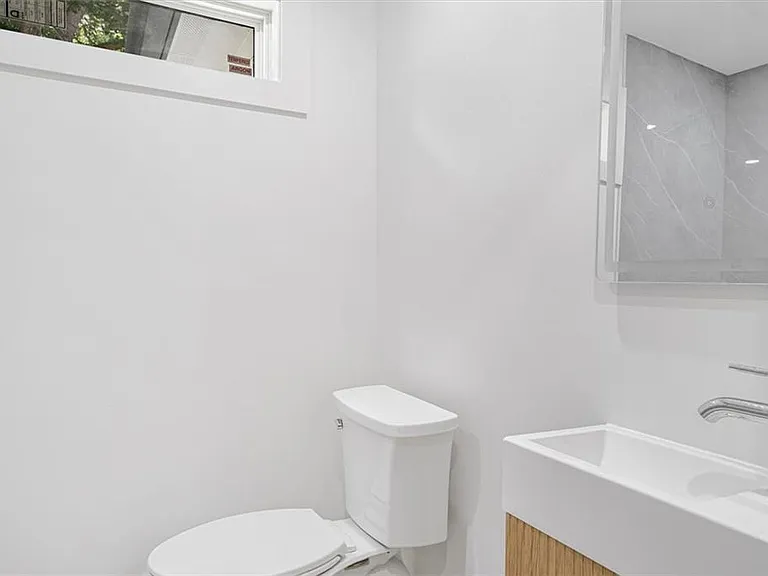 2353 Clarissa Dr NW — Photo 44