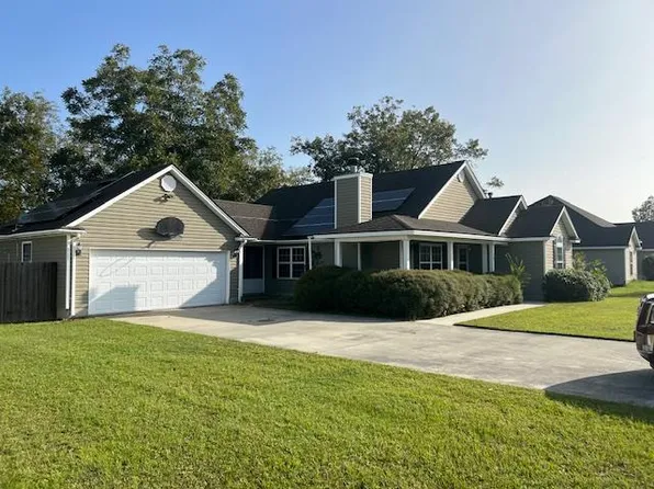 79 Oak St, Ray City, GA 31645