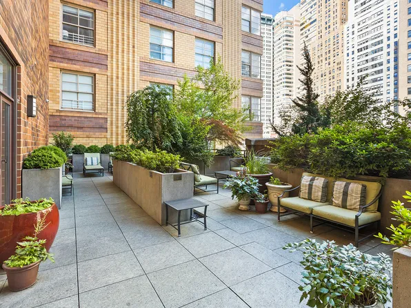 20 West Street image 12 of 19