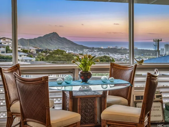 1834 Saint Louis Dr, Honolulu, HI 96816