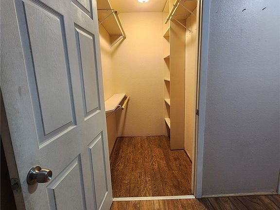 4th image of 441 Cheyenne St