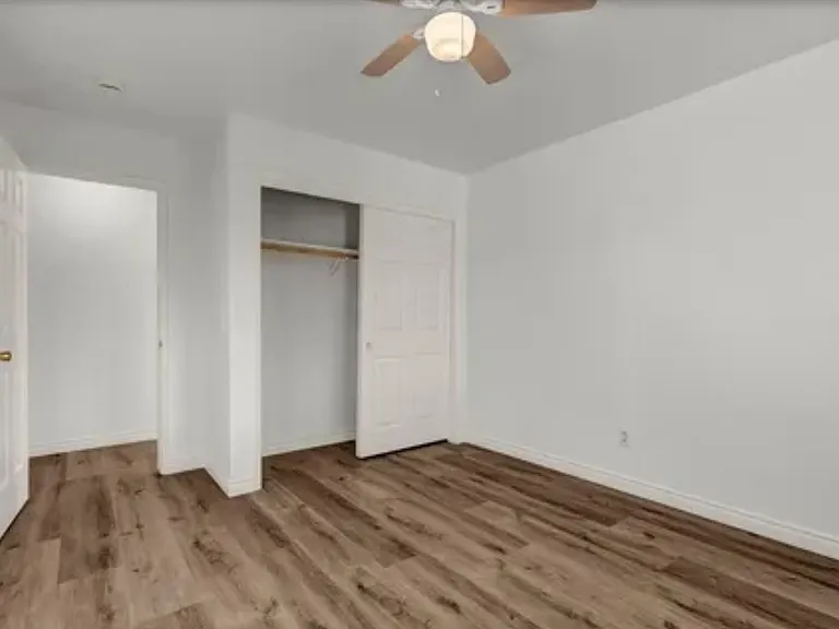 355 Longhollow Way — Photo 5