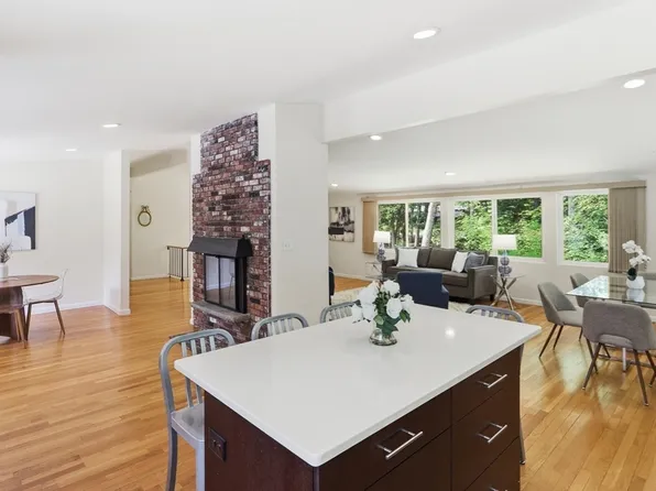 430 Heald Rd, Carlisle, MA 01741