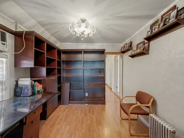 3731 Maple Avenue image 26 of 34