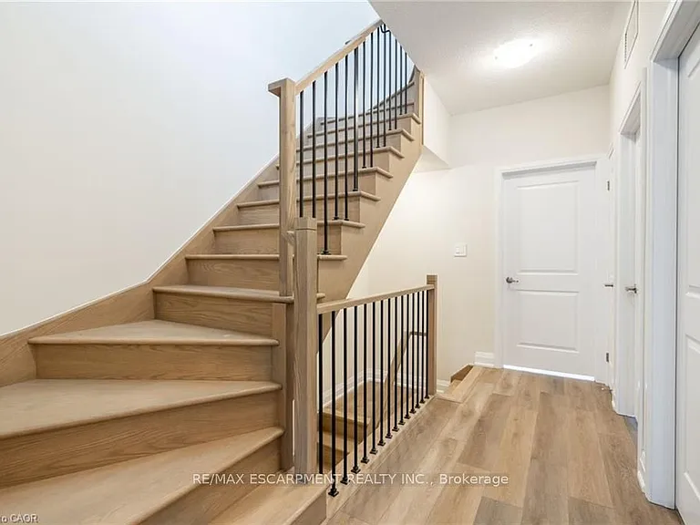 1585 Rose Way #119 — Photo 23