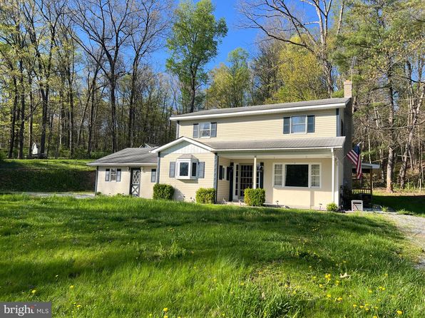 2742 Pennington Rd, Tyrone, PA 16686