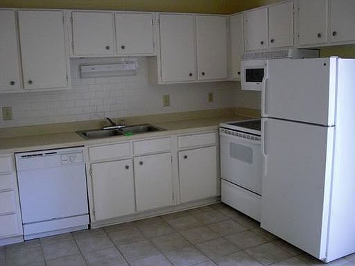 4th image of 507 Stinson Dr #8-H