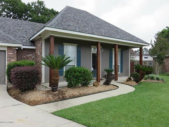 2nd image of 422 Crest Cir