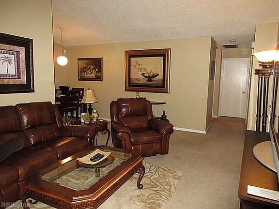 4th image of 1965 Livingston Oak Dr