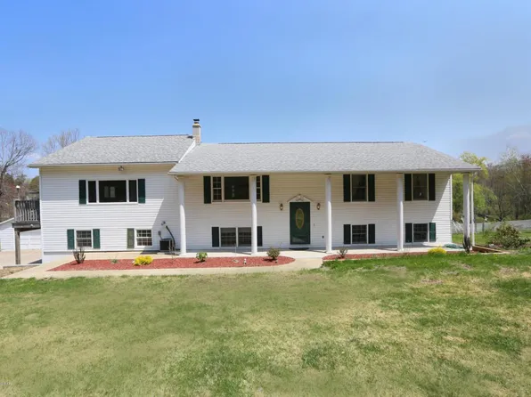 546 Ryman Rd, Dallas, PA 18612