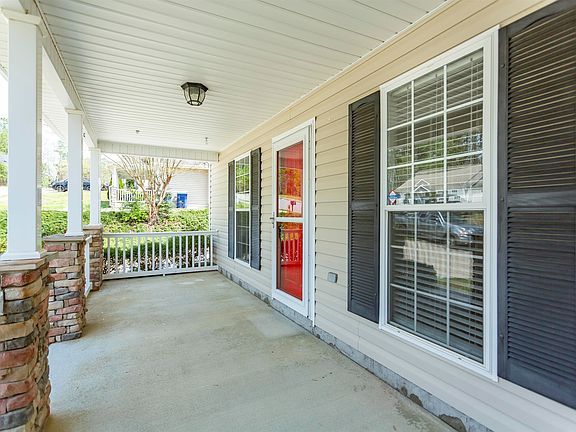 3rd image of 101 Reese Dr