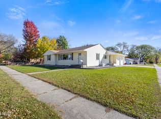 1602 1st St, Brookings, SD 57006