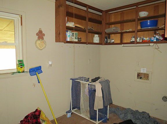4th image of 830 County Road 547