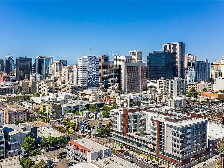 F11 Luxury Apartments in San Diego, CA