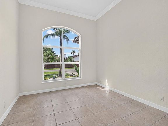 4th image of 23329 LAGO MAR Circle