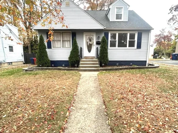 105 Holyoke Ave, Somerdale, NJ 08083