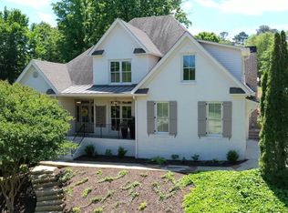 1635 Broadwell Oaks Dr, Alpharetta, GA 30004