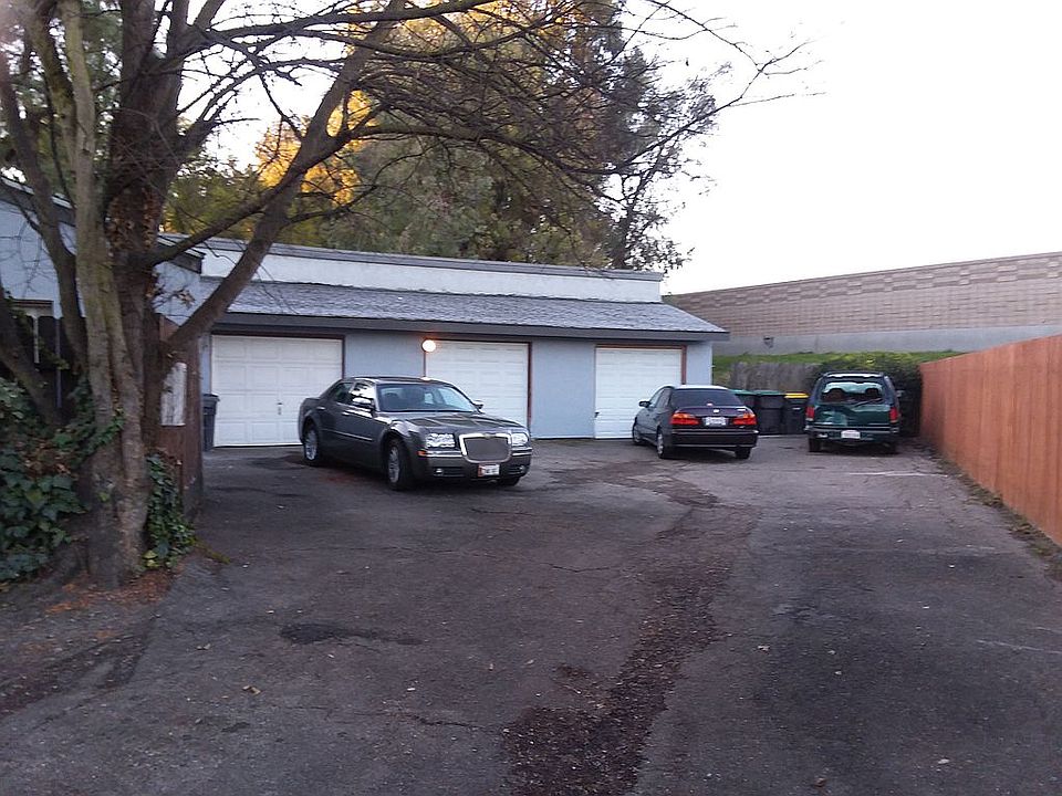 2nd image of 2938 Cushing Ct
