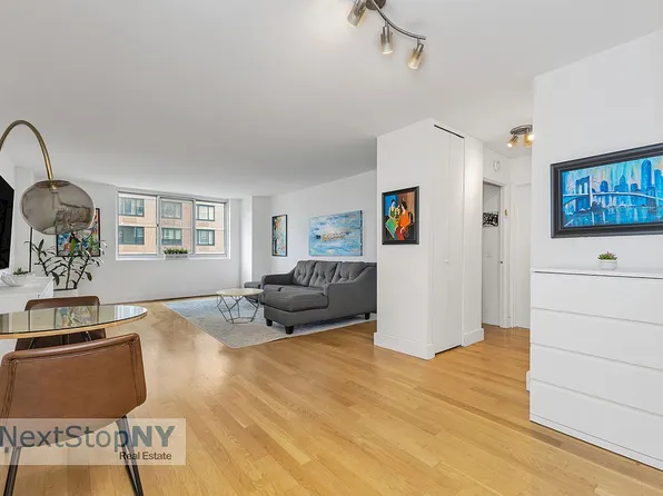 345 E 93rd St APT 8K, New York, NY 10128