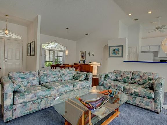 3rd image of 3839 Champagne Ave
