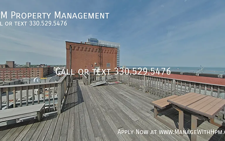 1133 W 9th Street — Photo 13
