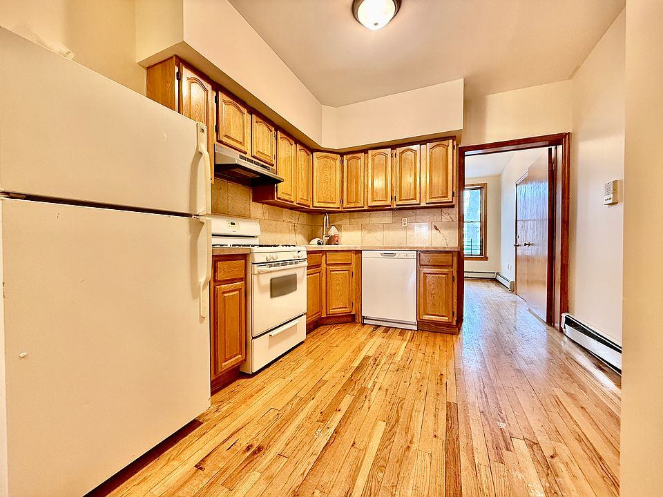1st image of 442 Prospect Ave #A