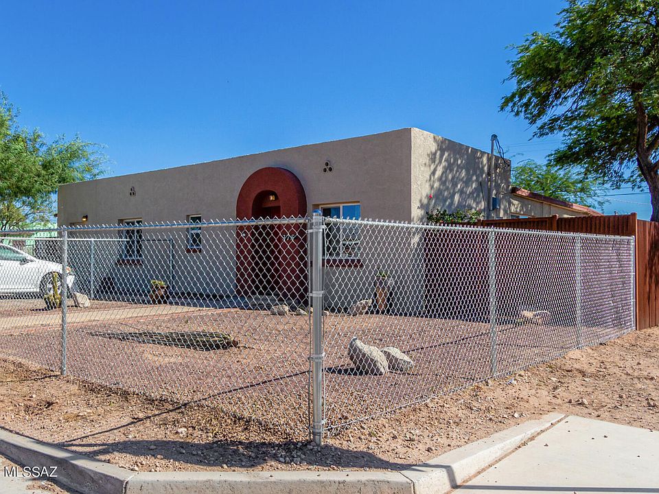 1st image of 375 W Palmdale St