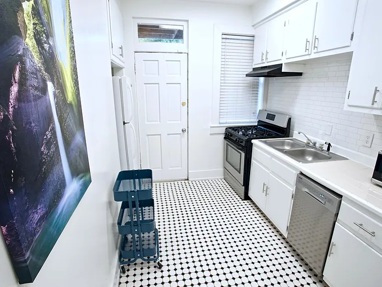 301 N Mulberry St #1 — Photo 9