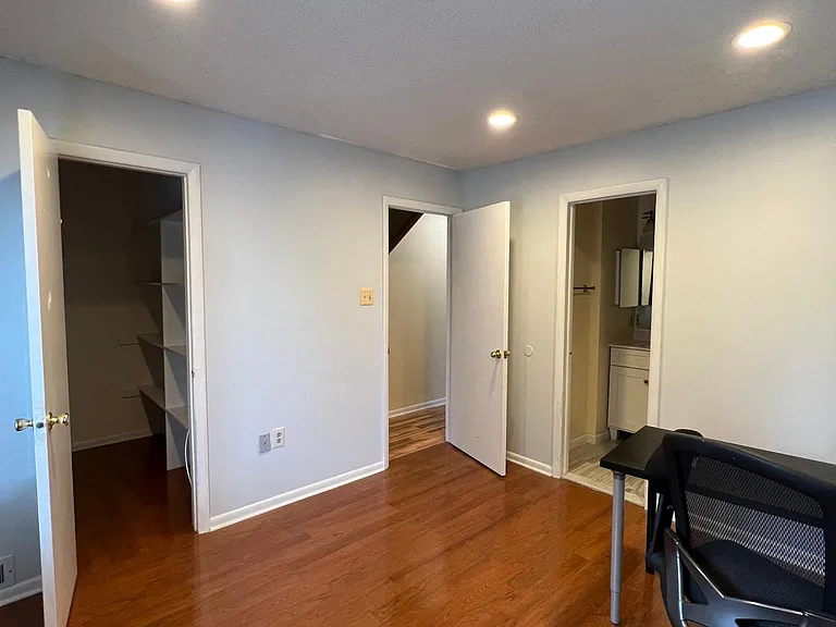 209 Hampshire Dr #209 — Photo 22