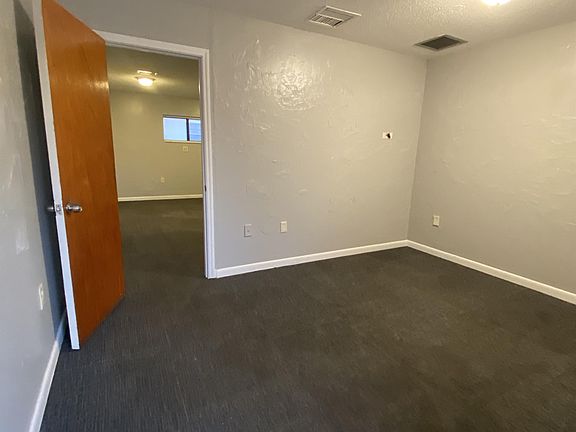 2nd image of 931 E Alfred St #1