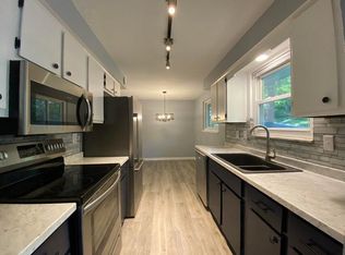 1942 Jackson St, Columbia, MO 65202