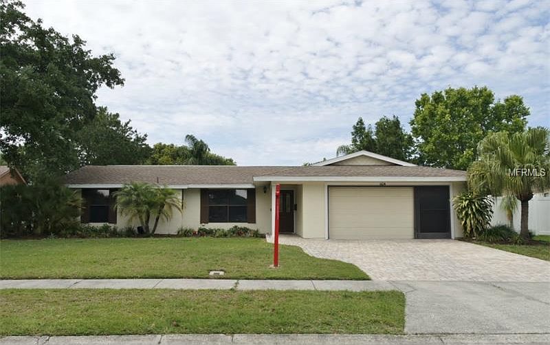 1st image of 1104 Robinwood Dr