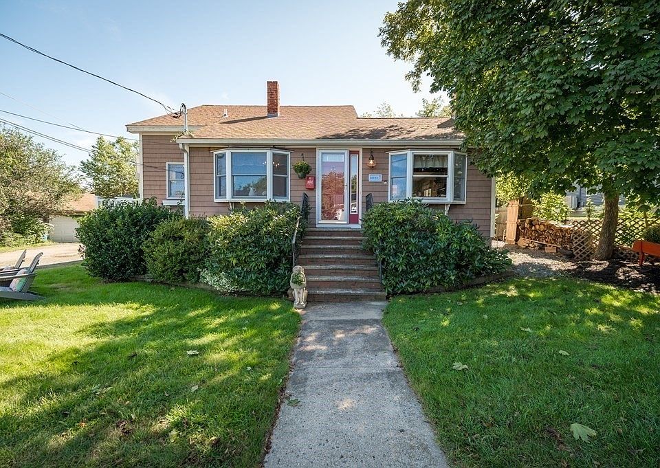 1st image of 7 Parker St #1