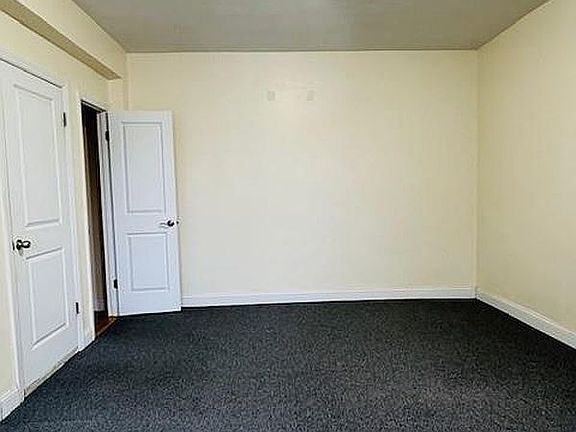 5th image of 92-05 Whitney Ave APT A27