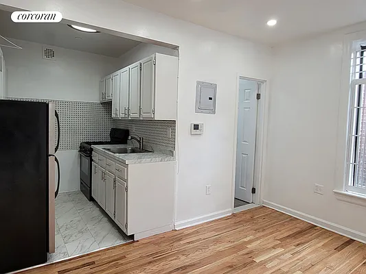 Rented by Corcoran | media 19