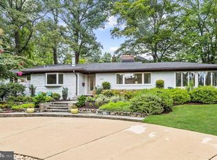 6601 Tulip Hill Ter, Bethesda, MD 20816