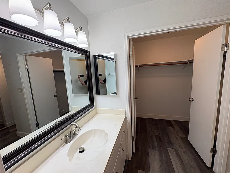 848 Erickson Ln — Photo 15