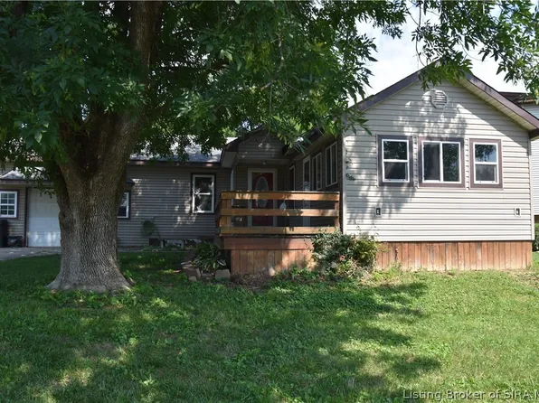 330 S New Albany Street, Sellersburg, IN 47172