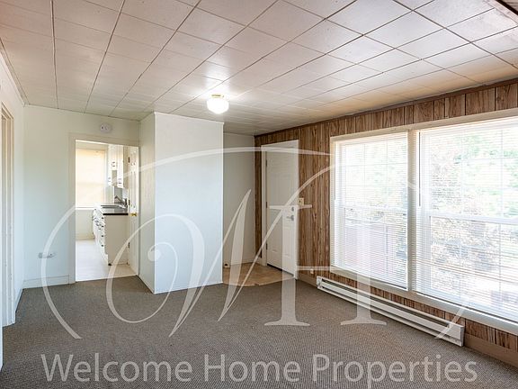 5th image of 119 N Blue St #B