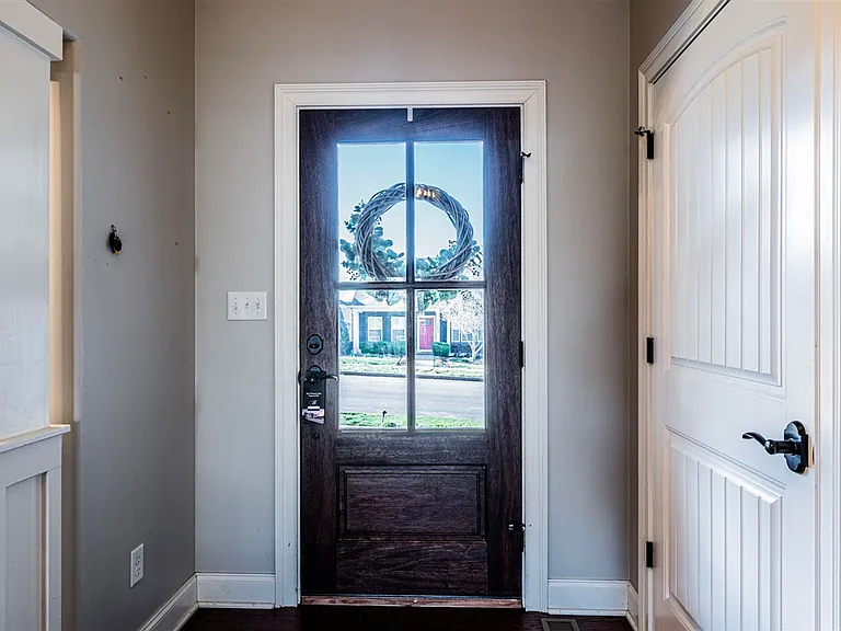 730 Bennington Park Dr — Photo 5