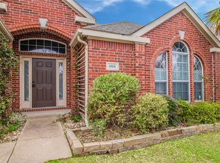 4014 Chinaberry Dr, Garland, TX 75043