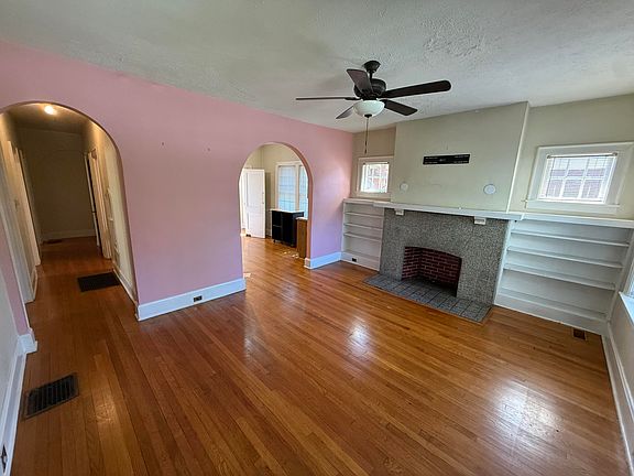 2nd image of 608 Kastle Rd #A