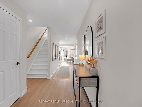 5th image of 21 Stevenson St