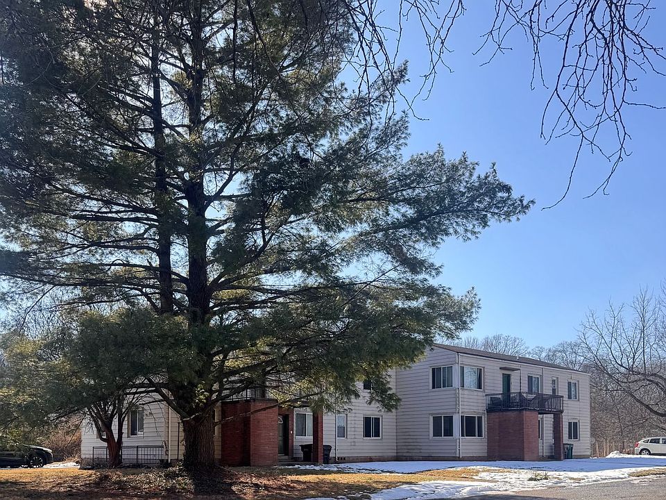 1st image of 17-31 Flanders Ln #21