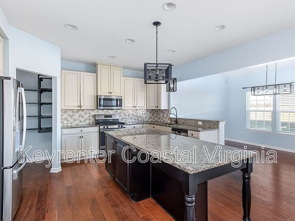 2nd image of 331 Spring Hill Pl