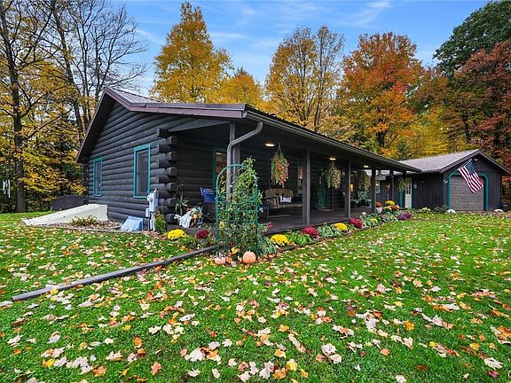 4th image of 3262 Waldron Rd